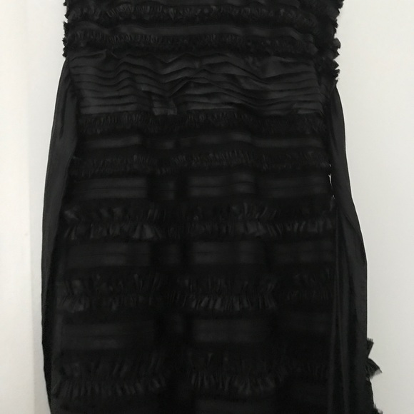 Black strapless gown - Picture 2 of 4